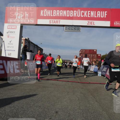 03.10.2025 - Köhlbrandbrückenlauf Matties Gatica Varas http://msf.ph/oto/9168213 03.10.2025 10:14:19 Ziel 1456, 1510, 1588, 1665, 1714, 1782, 1843, 1892, 1947, 2007, 2276, 2345, 2699, 3060, 3062, 3540, 3644, 3665, 3666 meine-sportfotos.de