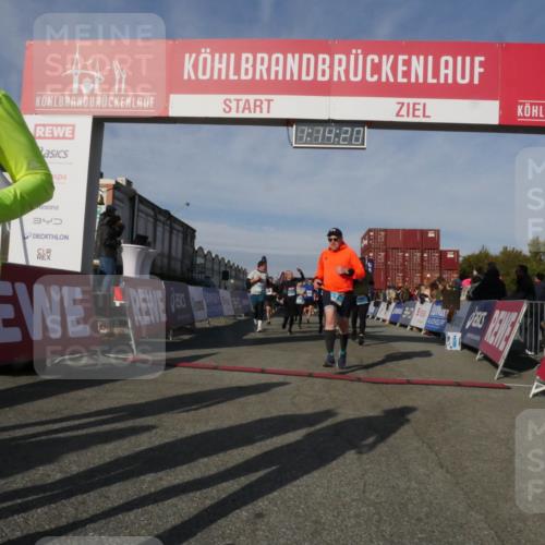 03.10.2025 - Köhlbrandbrückenlauf Matties Gatica Varas http://msf.ph/oto/9168219 03.10.2025 10:14:22 Ziel 1456, 1510, 1588, 1665, 1714, 1782, 1843, 1892, 2007, 2345, 2699, 3168, 3326, 3540, 3644, 3665, 3666 meine-sportfotos.de
