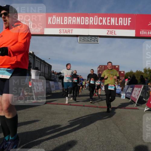 03.10.2025 - Köhlbrandbrückenlauf Matties Gatica Varas http://msf.ph/oto/9168223 03.10.2025 10:14:24 Ziel 1456, 1510, 1588, 1714, 1782, 1843, 1892, 1925, 2345, 2699, 2749, 3168, 3326, 3540, 3644, 3665, 3666 meine-sportfotos.de