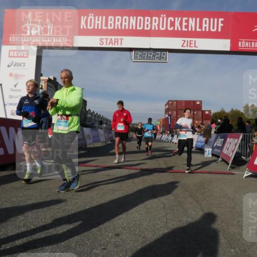 03.10.2025 - Köhlbrandbrückenlauf Matties Gatica Varas http://msf.ph/oto/9168236 03.10.2025 10:14:30 Ziel 1456, 1735, 1925, 2749, 3168, 3326, 3665, 3666 meine-sportfotos.de