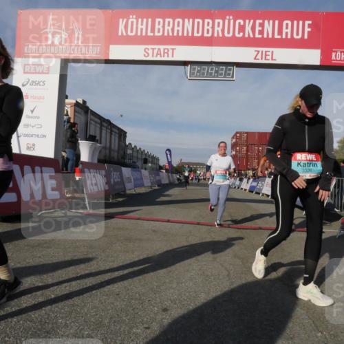 03.10.2025 - Köhlbrandbrückenlauf Matties Gatica Varas http://msf.ph/oto/9168246 03.10.2025 10:14:35 Ziel 1735, 1925, 2749, 2986, 3461 meine-sportfotos.de