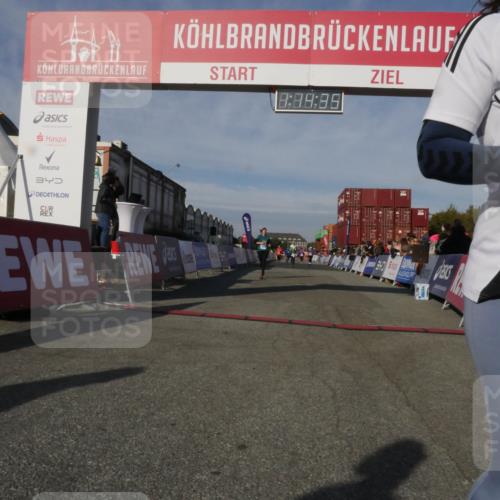 03.10.2025 - Köhlbrandbrückenlauf Matties Gatica Varas http://msf.ph/oto/9168250 03.10.2025 10:14:37 Ziel 1735, 2986, 3461 meine-sportfotos.de