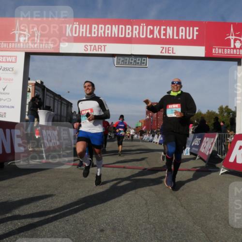 03.10.2025 - Köhlbrandbrückenlauf Matties Gatica Varas http://msf.ph/oto/9168278 03.10.2025 10:14:50 Ziel 1305, 1427, 1598, 1633, 1711, 1820, 2230, 2747, 2832, 2834, 2837, 2938, 2951, 3499, 3500, 3645, 3744, 3843 meine-sportfotos.de