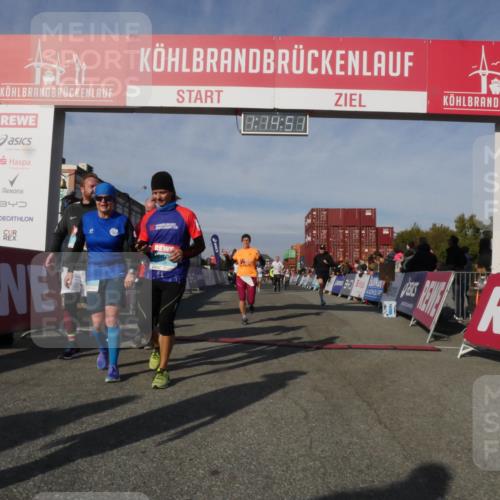 03.10.2025 - Köhlbrandbrückenlauf Matties Gatica Varas http://msf.ph/oto/9168283 03.10.2025 10:14:53 Ziel 1220, 1427, 1598, 1633, 1655, 1674, 1711, 2812, 2832, 2834, 2837, 3499, 3500, 3699, 3744 meine-sportfotos.de