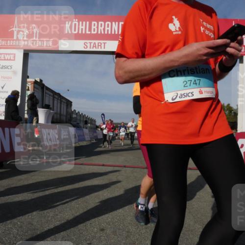 03.10.2025 - Köhlbrandbrückenlauf Matties Gatica Varas http://msf.ph/oto/9168289 03.10.2025 10:14:56 Ziel 1220, 1427, 1633, 1655, 1674, 1711, 2812, 2832, 2834, 2837, 3499, 3500, 3699 meine-sportfotos.de