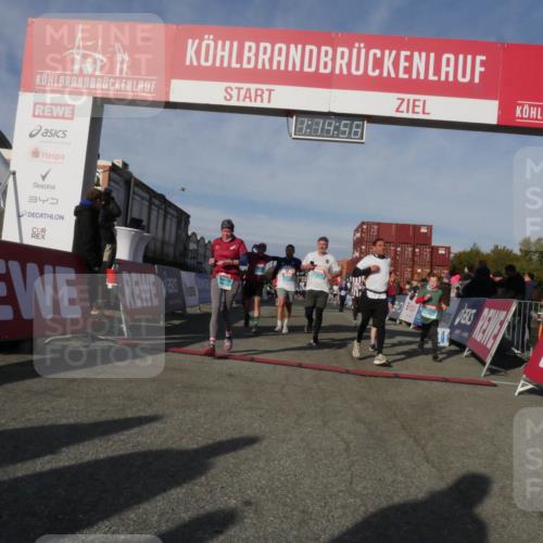 03.10.2025 - Köhlbrandbrückenlauf Matties Gatica Varas http://msf.ph/oto/9168294 03.10.2025 10:14:58 Ziel 1220, 1427, 1633, 1655, 1674, 1711, 1813, 1852, 2812, 2832, 2834, 2837, 3499, 3500, 3699, 3750 meine-sportfotos.de