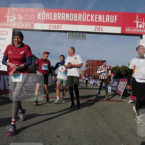 03.10.2025 - Köhlbrandbrückenlauf Matties Gatica Varas http://msf.ph/oto/9168299 03.10.2025 10:15:00 Ziel 1220, 1427, 1655, 1674, 1711, 1813, 1852, 2044, 2206, 2207, 2812, 3144, 3699, 3750 meine-sportfotos.de