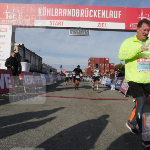 03.10.2025 - Köhlbrandbrückenlauf Matties Gatica Varas http://msf.ph/oto/9168314 03.10.2025 10:15:08 Ziel 1193, 1195, 1480, 1551, 1797, 1813, 1852, 2044, 2206, 2207, 3037, 3144, 3169, 3206, 3207, 3214, 3229, 3348, 3470, 3471, 3750 meine-sportfotos.de