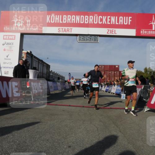 03.10.2025 - Köhlbrandbrückenlauf Matties Gatica Varas http://msf.ph/oto/9168317 03.10.2025 10:15:09 Ziel 1193, 1195, 1480, 1551, 1797, 1813, 1852, 2044, 2147, 2206, 2207, 3037, 3144, 3169, 3206, 3207, 3214, 3229, 3339, 3348, 3470, 3471, 3750 meine-sportfotos.de