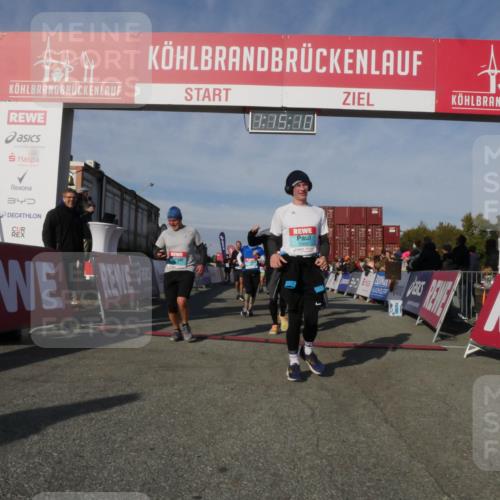 03.10.2025 - Köhlbrandbrückenlauf Matties Gatica Varas http://msf.ph/oto/9168322 03.10.2025 10:15:11 Ziel 1193, 1195, 1324, 1480, 1551, 1785, 1797, 2044, 2147, 2206, 2207, 2707, 3037, 3144, 3169, 3206, 3207, 3214, 3229, 3339, 3348, 3470, 3471, 3668 meine-sportfotos.de