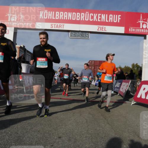 03.10.2025 - Köhlbrandbrückenlauf Matties Gatica Varas http://msf.ph/oto/9168339 03.10.2025 10:15:20 Ziel 1324, 1523, 1691, 1693, 1754, 1761, 1773, 1785, 1922, 2046, 2147, 2707, 3229, 3339, 3470, 3471, 3668, 3792 meine-sportfotos.de