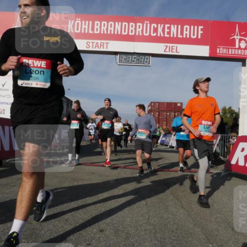 03.10.2025 - Köhlbrandbrückenlauf Matties Gatica Varas http://msf.ph/oto/9168340 03.10.2025 10:15:20 Ziel 1324, 1523, 1691, 1693, 1754, 1761, 1773, 1785, 1922, 2046, 2147, 2707, 3229, 3339, 3470, 3471, 3668, 3792 meine-sportfotos.de