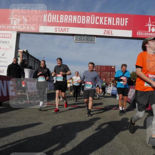 03.10.2025 - Köhlbrandbrückenlauf Matties Gatica Varas http://msf.ph/oto/9168341 03.10.2025 10:15:21 Ziel 1324, 1523, 1691, 1693, 1754, 1761, 1773, 1785, 1922, 2046, 2147, 2707, 3339, 3515, 3668, 3792 meine-sportfotos.de