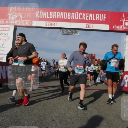 03.10.2025 - Köhlbrandbrückenlauf Matties Gatica Varas http://msf.ph/oto/9168343 03.10.2025 10:15:21 Ziel 1324, 1523, 1691, 1693, 1754, 1761, 1773, 1785, 1922, 2046, 2147, 2707, 3339, 3515, 3668, 3792 meine-sportfotos.de