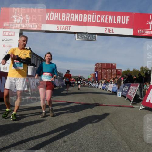 03.10.2025 - Köhlbrandbrückenlauf Matties Gatica Varas http://msf.ph/oto/9168361 03.10.2025 10:15:30 Ziel 1337, 1390, 1637, 1666, 1691, 1779, 1903, 1905, 2017, 2079, 2719, 2953, 3482, 3515, 3596, 3773 meine-sportfotos.de