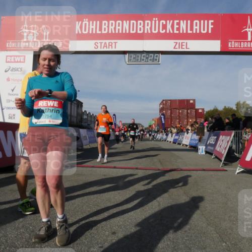 03.10.2025 - Köhlbrandbrückenlauf Matties Gatica Varas http://msf.ph/oto/9168363 03.10.2025 10:15:31 Ziel 1337, 1390, 1637, 1666, 1691, 1779, 1903, 1905, 2017, 2079, 2719, 2953, 3482, 3515, 3596, 3773, 3788 meine-sportfotos.de