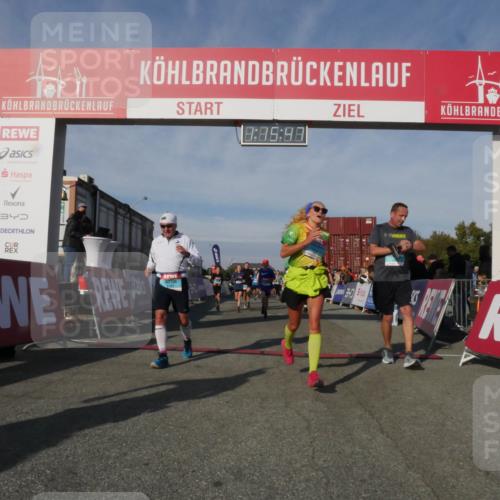 03.10.2025 - Köhlbrandbrückenlauf Matties Gatica Varas http://msf.ph/oto/9168398 03.10.2025 10:15:48 Ziel 1446, 1492, 1529, 1565, 1752, 1879, 2056, 2118, 2758, 2813, 2816, 2929, 2996, 3069, 3106, 3107, 3219, 3220, 3276, 3580, 3725, 3748, 3816, 3827 meine-sportfotos.de