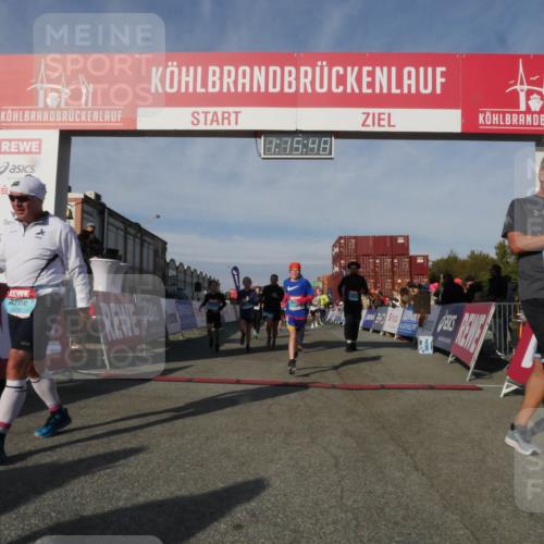 03.10.2025 - Köhlbrandbrückenlauf Matties Gatica Varas http://msf.ph/oto/9168400 03.10.2025 10:15:50 Ziel 1446, 1492, 1529, 1565, 1752, 2056, 2118, 2758, 2813, 2816, 2956, 2996, 3106, 3107, 3219, 3220, 3276, 3580, 3725, 3748, 3816, 3827 meine-sportfotos.de
