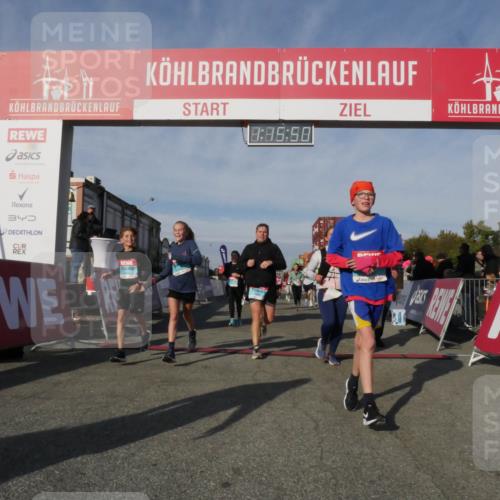 03.10.2025 - Köhlbrandbrückenlauf Matties Gatica Varas http://msf.ph/oto/9168403 03.10.2025 10:15:51 Ziel 1446, 1492, 1529, 1565, 1752, 2056, 2118, 2758, 2813, 2816, 2956, 3106, 3107, 3219, 3220, 3276, 3580, 3725, 3748, 3816, 3827 meine-sportfotos.de