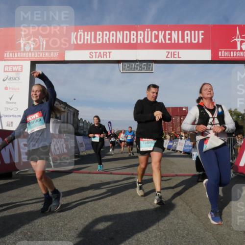 03.10.2025 - Köhlbrandbrückenlauf Matties Gatica Varas http://msf.ph/oto/9168405 03.10.2025 10:15:52 Ziel 1446, 1529, 1752, 2056, 2118, 2155, 2758, 2813, 2816, 2956, 3106, 3107, 3276, 3580, 3725, 3748, 3816, 3827 meine-sportfotos.de