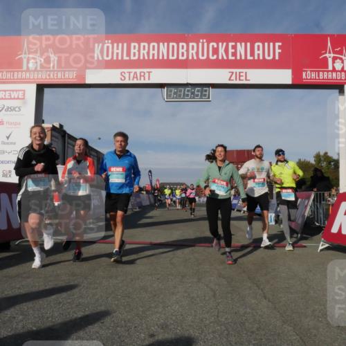 03.10.2025 - Köhlbrandbrückenlauf Matties Gatica Varas http://msf.ph/oto/9168411 03.10.2025 10:15:55 Ziel 1314, 1446, 1537, 2056, 2155, 2392, 2758, 2813, 2816, 2954, 2956, 3106, 3107, 3276, 3748, 3816, 3827 meine-sportfotos.de