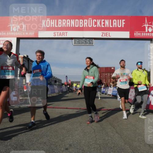 03.10.2025 - Köhlbrandbrückenlauf Matties Gatica Varas http://msf.ph/oto/9168412 03.10.2025 10:15:56 Ziel 1314, 1537, 2056, 2155, 2392, 2758, 2813, 2816, 2878, 2954, 2956, 3106, 3107, 3727, 3816, 3827 meine-sportfotos.de