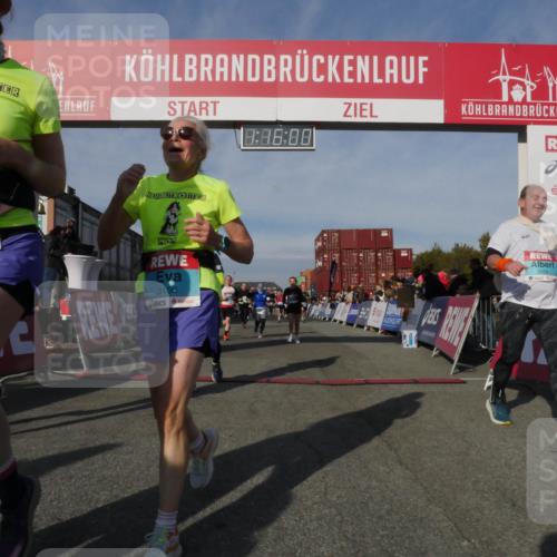03.10.2025 - Köhlbrandbrückenlauf Matties Gatica Varas http://msf.ph/oto/9168425 03.10.2025 10:16:02 Ziel 1276, 1314, 1537, 1745, 1796, 1907, 1979, 2064, 2155, 2392, 2878, 2954, 3327, 3727 meine-sportfotos.de