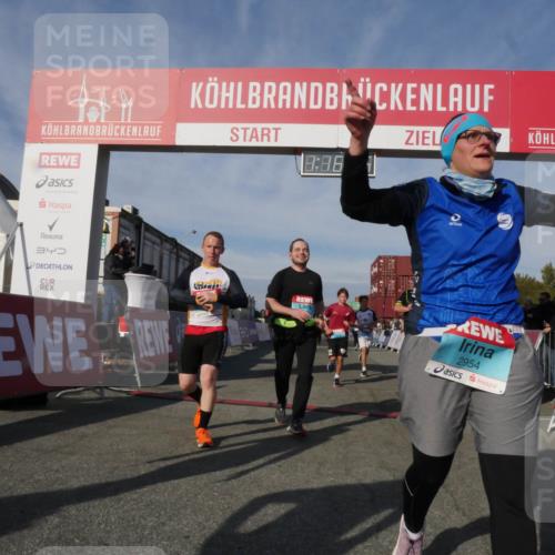 03.10.2025 - Köhlbrandbrückenlauf Matties Gatica Varas http://msf.ph/oto/9168435 03.10.2025 10:16:07 Ziel 1276, 1498, 1530, 1745, 1796, 1907, 1979, 2064, 2285, 2392, 2878, 3063, 3327, 3459, 3507, 3727 meine-sportfotos.de