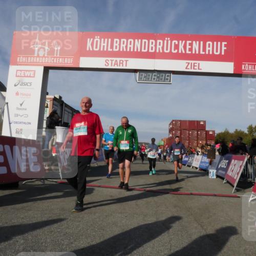 03.10.2025 - Köhlbrandbrückenlauf Matties Gatica Varas http://msf.ph/oto/9168457 03.10.2025 10:16:17 Ziel 1453, 1530, 1591, 1821, 2285, 2422, 2423, 2641, 2724, 2957, 3047, 3048, 3049, 3063, 3213, 3446, 3450, 3459, 3488, 3726, 3751, 3823 meine-sportfotos.de