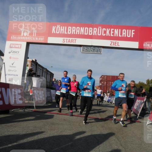 03.10.2025 - Köhlbrandbrückenlauf Matties Gatica Varas http://msf.ph/oto/9168467 03.10.2025 10:16:22 Ziel 1453, 1821, 2254, 2293, 2422, 2423, 2448, 2641, 2724, 2957, 3047, 3048, 3049, 3213, 3446, 3450, 3488, 3576, 3726, 3751, 3823 meine-sportfotos.de
