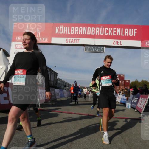 03.10.2025 - Köhlbrandbrückenlauf Matties Gatica Varas http://msf.ph/oto/9168479 03.10.2025 10:16:28 Ziel 2254, 2293, 2448, 2641, 2724, 2902, 3576, 3823 meine-sportfotos.de