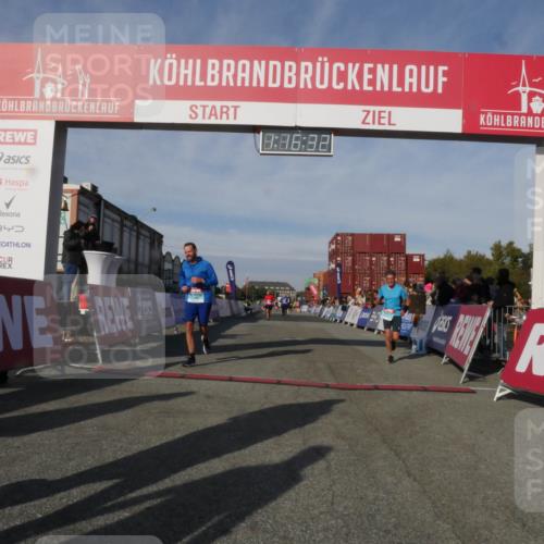 03.10.2025 - Köhlbrandbrückenlauf Matties Gatica Varas http://msf.ph/oto/9168491 03.10.2025 10:16:33 Ziel 2165, 2287, 2448, 2902, 2945 meine-sportfotos.de