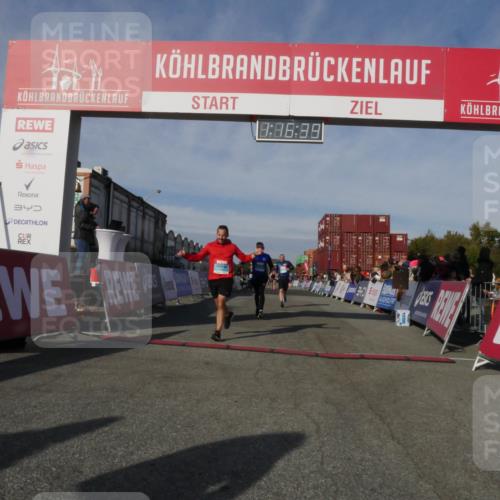 03.10.2025 - Köhlbrandbrückenlauf Matties Gatica Varas http://msf.ph/oto/9168507 03.10.2025 10:16:41 Ziel 1325, 1437, 2113, 2165, 2247, 2287, 2349, 2778, 2945, 3747 meine-sportfotos.de