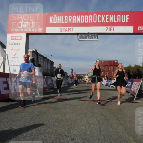 03.10.2025 - Köhlbrandbrückenlauf Matties Gatica Varas http://msf.ph/oto/9168520 03.10.2025 10:16:48 Ziel 1303, 1304, 1322, 1437, 2113, 2247, 2349, 2404, 2778, 3194, 3747 meine-sportfotos.de