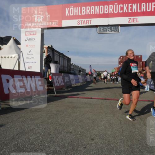 03.10.2025 - Köhlbrandbrückenlauf Matties Gatica Varas http://msf.ph/oto/9168545 03.10.2025 10:17:00 Ziel 1179, 1202, 1204, 1322, 1708, 1720, 1760, 1938, 2514, 2750, 2965, 3125, 3416, 3779 meine-sportfotos.de