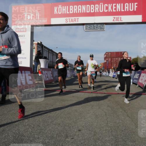 03.10.2025 - Köhlbrandbrückenlauf Matties Gatica Varas http://msf.ph/oto/9168558 03.10.2025 10:17:06 Ziel 1179, 1202, 1288, 1289, 1548, 1549, 1720, 1938, 2038, 2514, 2965, 3125, 3416 meine-sportfotos.de