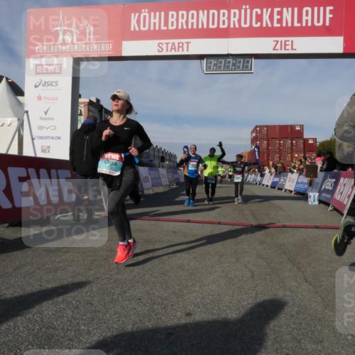 03.10.2025 - Köhlbrandbrückenlauf Matties Gatica Varas http://msf.ph/oto/9168572 03.10.2025 10:17:13 Ziel 1031, 1288, 1289, 1548, 1549, 1807, 1809, 1956, 2038, 2089, 3281, 3765 meine-sportfotos.de