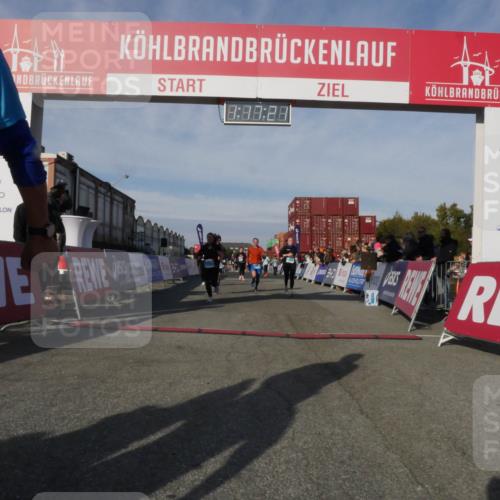 03.10.2025 - Köhlbrandbrückenlauf Matties Gatica Varas http://msf.ph/oto/9168593 03.10.2025 10:17:23 Ziel 1031, 1283, 1573, 1794, 1807, 1835, 1850, 2242, 2269, 2974, 3281, 3557, 3765 meine-sportfotos.de