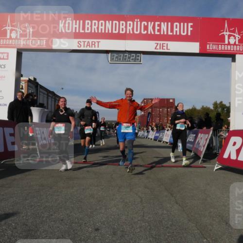 03.10.2025 - Köhlbrandbrückenlauf Matties Gatica Varas http://msf.ph/oto/9168597 03.10.2025 10:17:25 Ziel 1031, 1283, 1573, 1794, 1835, 1850, 2242, 2269, 2789, 2974, 3191, 3252, 3281, 3557, 3765 meine-sportfotos.de