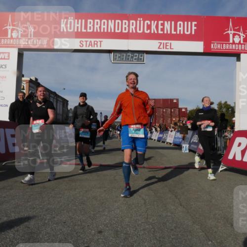 03.10.2025 - Köhlbrandbrückenlauf Matties Gatica Varas http://msf.ph/oto/9168598 03.10.2025 10:17:26 Ziel 1283, 1573, 1794, 1835, 1850, 2242, 2269, 2789, 2974, 3191, 3252, 3557 meine-sportfotos.de