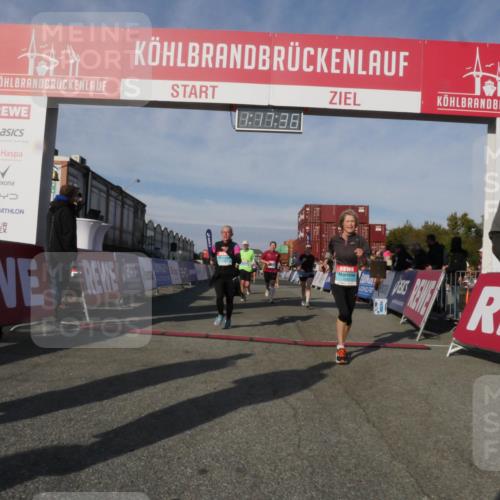03.10.2025 - Köhlbrandbrückenlauf Matties Gatica Varas http://msf.ph/oto/9168622 03.10.2025 10:17:37 Ziel 1481, 1792, 1883, 2172, 2577, 2765, 2768, 2770, 2789, 3172, 3252, 3265, 3642, 3647 meine-sportfotos.de