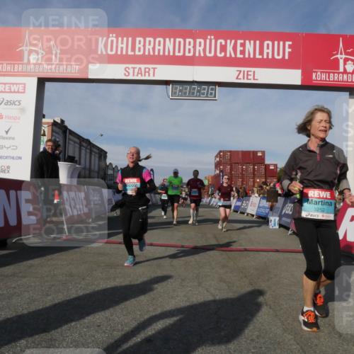 03.10.2025 - Köhlbrandbrückenlauf Matties Gatica Varas http://msf.ph/oto/9168624 03.10.2025 10:17:38 Ziel 1213, 1481, 1647, 1792, 1883, 2172, 2577, 2765, 2768, 2770, 3172, 3265, 3642, 3647 meine-sportfotos.de