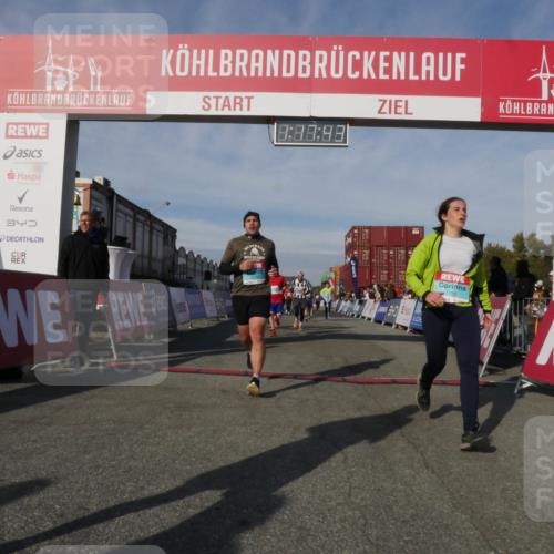03.10.2025 - Köhlbrandbrückenlauf Matties Gatica Varas http://msf.ph/oto/9168638 03.10.2025 10:17:45 Ziel 1213, 1647, 1684, 1695, 2172, 2678, 2765, 2768, 2770, 2825, 2826, 2836, 3081, 3172, 3216, 3647 meine-sportfotos.de