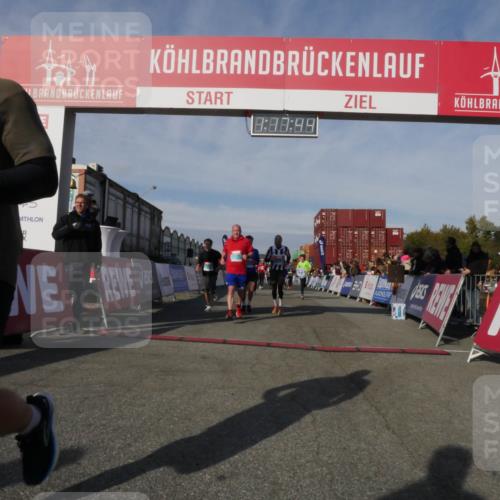 03.10.2025 - Köhlbrandbrückenlauf Matties Gatica Varas http://msf.ph/oto/9168641 03.10.2025 10:17:46 Ziel 1213, 1647, 1684, 1695, 1731, 2678, 2765, 2768, 2770, 2825, 2826, 2836, 2905, 3081, 3172, 3216, 3647 meine-sportfotos.de