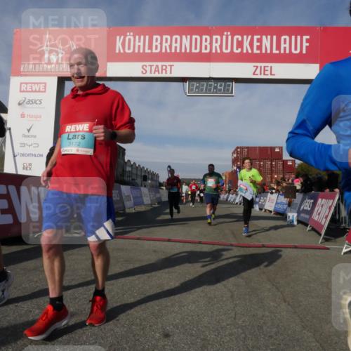 03.10.2025 - Köhlbrandbrückenlauf Matties Gatica Varas http://msf.ph/oto/9168647 03.10.2025 10:17:49 Ziel 1213, 1634, 1647, 1684, 1695, 1731, 1736, 2088, 2678, 2825, 2826, 2836, 2905, 3081, 3216, 3647 meine-sportfotos.de
