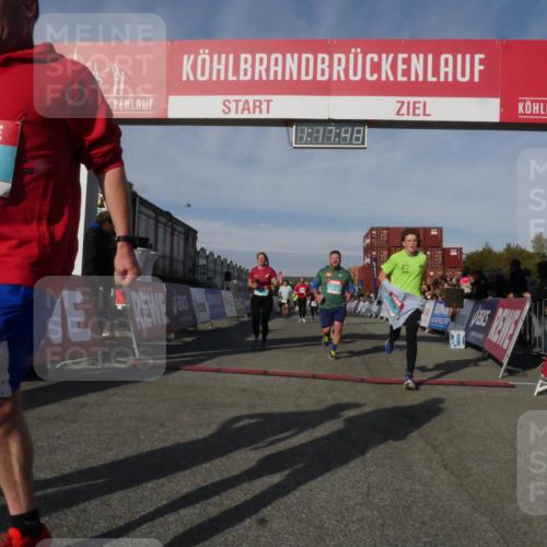 03.10.2025 - Köhlbrandbrückenlauf Matties Gatica Varas http://msf.ph/oto/9168648 03.10.2025 10:17:50 Ziel 1213, 1634, 1647, 1659, 1684, 1695, 1731, 1736, 2088, 2678, 2825, 2826, 2836, 2905, 3081, 3216, 3468 meine-sportfotos.de