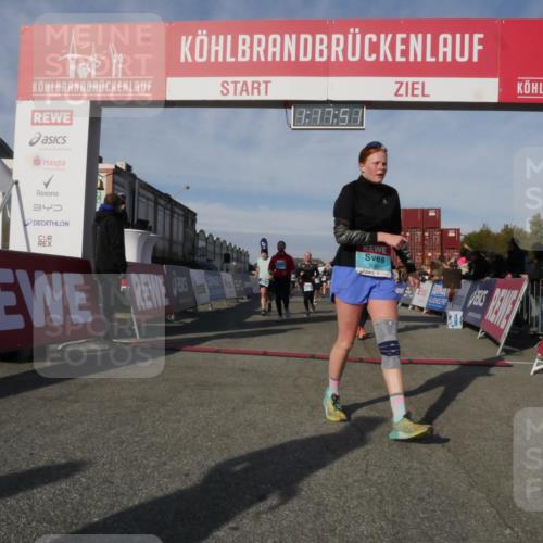 03.10.2025 - Köhlbrandbrückenlauf Matties Gatica Varas http://msf.ph/oto/9168655 03.10.2025 10:17:53 Ziel 1634, 1649, 1659, 1671, 1684, 1695, 1731, 1736, 2088, 2376, 2678, 2825, 2826, 2836, 2905, 3150, 3216, 3268, 3468 meine-sportfotos.de