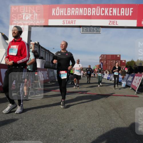 03.10.2025 - Köhlbrandbrückenlauf Matties Gatica Varas http://msf.ph/oto/9168662 03.10.2025 10:17:56 Ziel 1634, 1649, 1659, 1671, 1695, 1731, 1736, 1831, 2088, 2270, 2361, 2376, 2670, 2678, 2836, 2905, 3150, 3268, 3468 meine-sportfotos.de