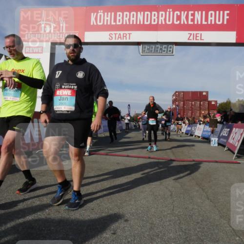 03.10.2025 - Köhlbrandbrückenlauf Matties Gatica Varas http://msf.ph/oto/9168670 03.10.2025 10:18:00 Ziel 1164, 1634, 1649, 1659, 1671, 1736, 1815, 1831, 1941, 2088, 2270, 2361, 2372, 2376, 2499, 2670, 2984, 3150, 3156, 3268, 3468, 3762 meine-sportfotos.de