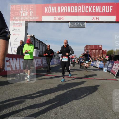 03.10.2025 - Köhlbrandbrückenlauf Matties Gatica Varas http://msf.ph/oto/9168672 03.10.2025 10:18:01 Ziel 1164, 1649, 1659, 1671, 1815, 1831, 1941, 2088, 2270, 2361, 2372, 2376, 2499, 2670, 2984, 3150, 3156, 3268, 3468, 3762 meine-sportfotos.de